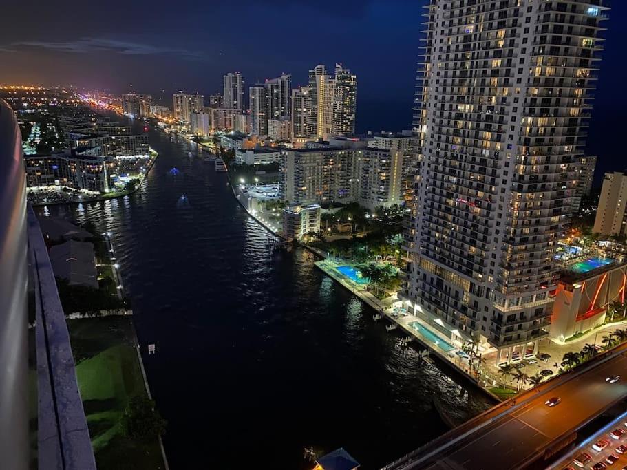 Miami Beach 1B/1B Incredible View Apartment With Kitchen Холандейл Бийч Екстериор снимка