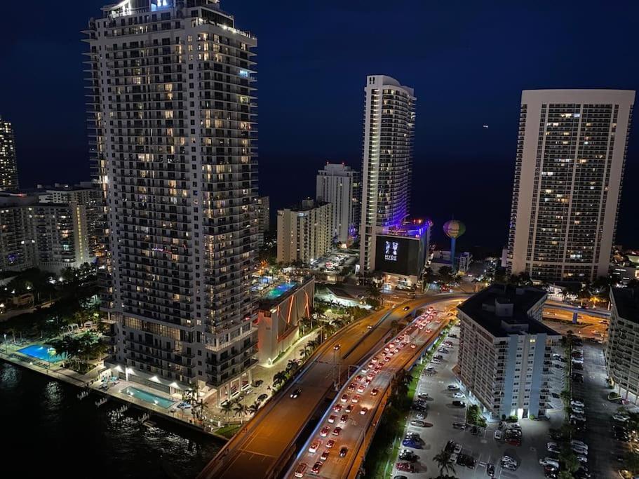 Miami Beach 1B/1B Incredible View Apartment With Kitchen Холандейл Бийч Екстериор снимка